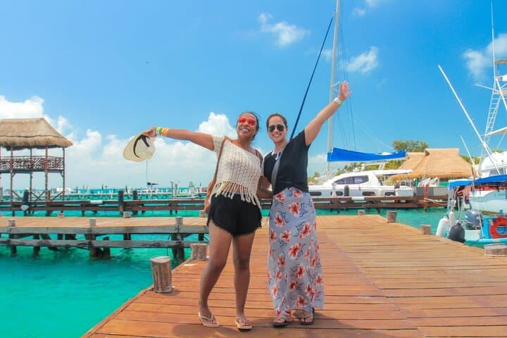 Exclusive Sailing Photo Studio: Isla Mujeres Catamaran Snorkel & Photo Session photo 5