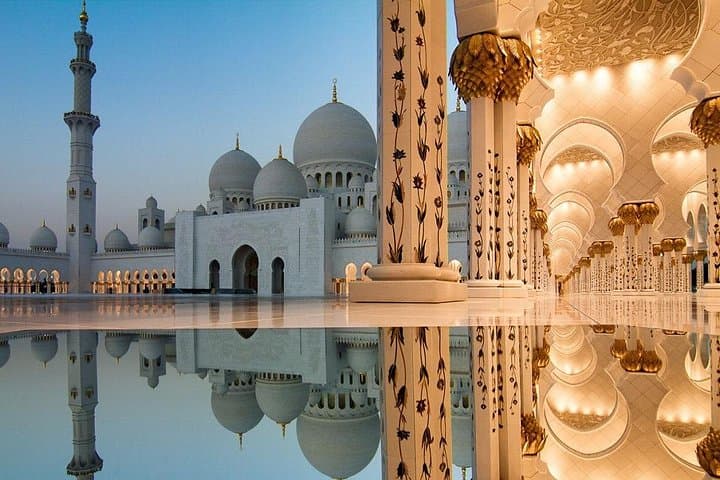 Abu Dhabi Private City Tour and Yas Circuit Go-Kart Experience