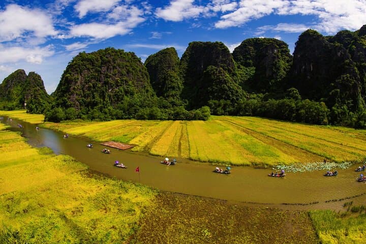 Luxury Ninh Binh Day Trip from Hanoi — Tam Coc Boat, Bike & Mua Cave photo 3