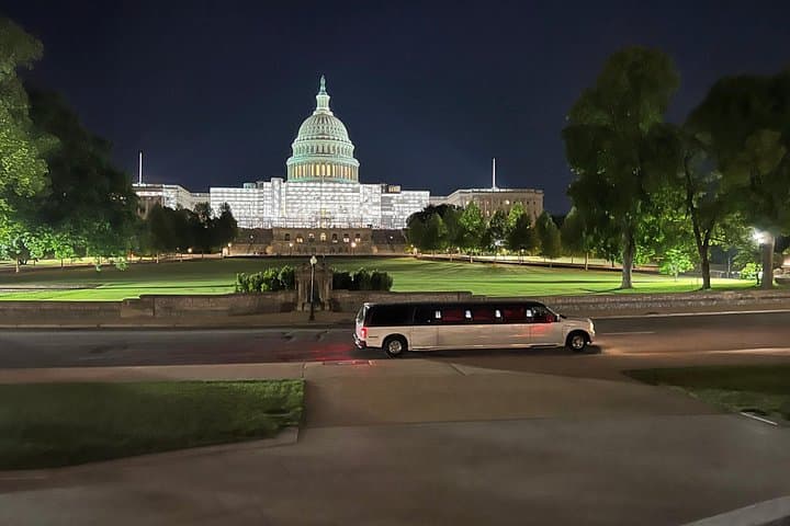 Private Stretch Limo Tour of Washington, D.C. — Capitol to Jefferson Custom Day & Night Excursions photo 6