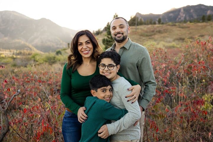 Flatirons Scenic Mountain Photoshoot — Private 1-Hour Session in Boulder photo 6
