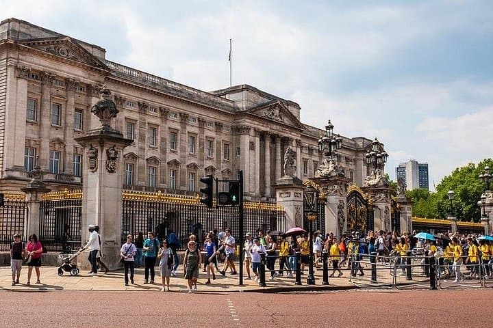 Half-Day London Panoramic Tour with Tower of London Entry photo 2