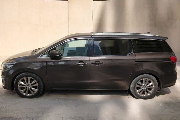 Full-Day Private Chauffeur in Dubai: Seamless Car Service for Sightseeing & Business photo 3