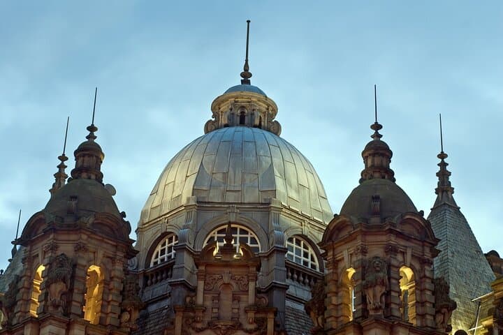 Leeds Exploration Through Time and Art — Private 2-Hour Walking Tour