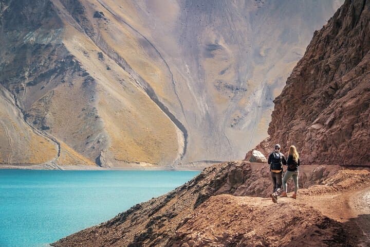 Cajón del Maipo Full-Day Private Tour & El Yeso Picnic from Santiago