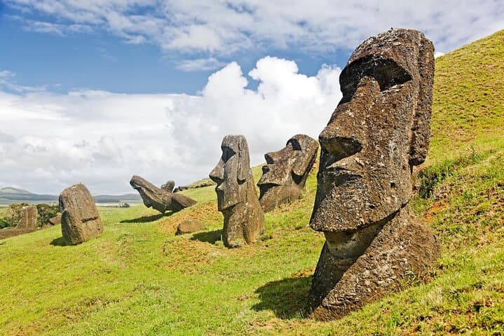 Private Half-Day Rapa Nui Tour from Hanga Roa — Moai, Rano Kau & Orongo photo 2