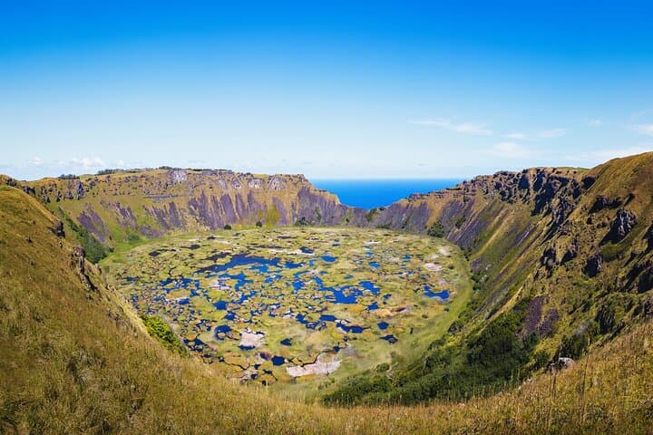 Private Half-Day Rapa Nui Tour from Hanga Roa — Moai, Rano Kau & Orongo photo 3