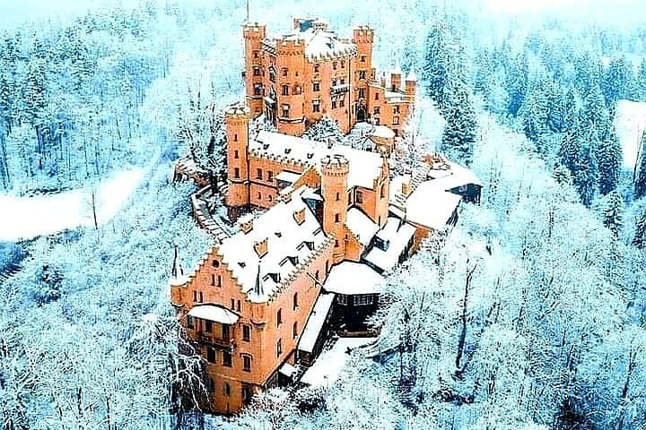 Private Day Trip to Neuschwanstein & Hohenschwangau with Oberammergau Visit photo 3