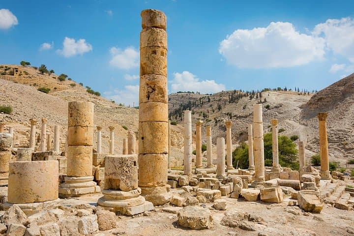 Classic Jordan Complete Discovery Tour: 8-Day Petra, Wadi Rum & Dead Sea Itinerary photo 1
