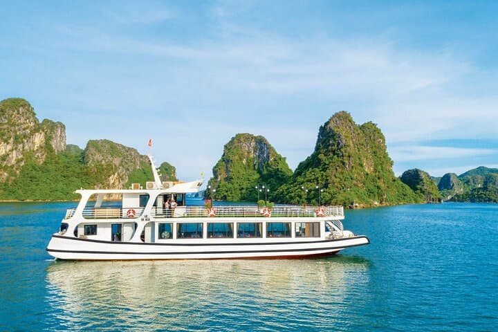 Cruise Halong Bay: Full-Day Luxury Small-Group Tour from Hanoi photo 3