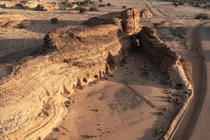 Hegra Sunrise Hot Air Balloon Ride: Float Over AlUla’s Ancient Tombs photo 6