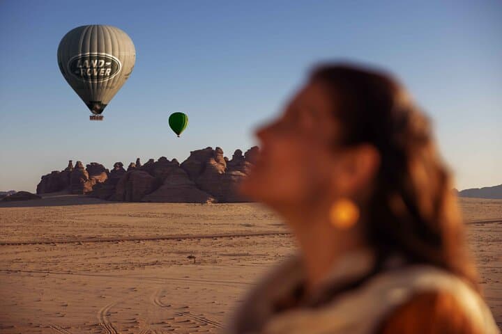 Hegra Sunrise Hot Air Balloon Ride: Float Over AlUla’s Ancient Tombs photo 3