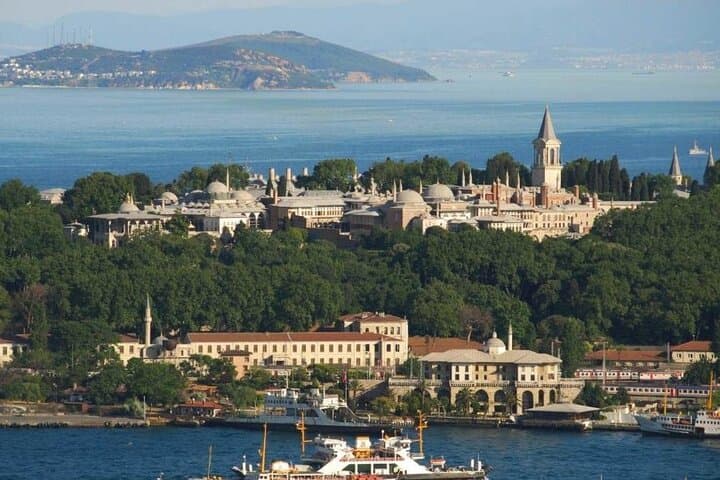 Two Continents in Eight Days: Luxury Cairo Pyramids and Istanbul Cultural Tour photo 1