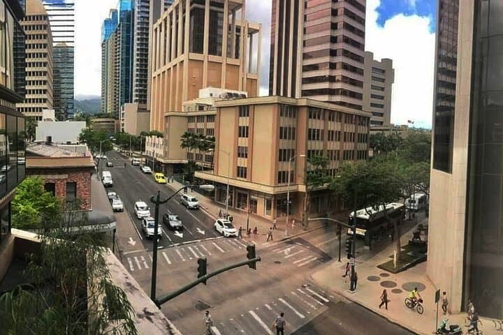 Honolulu Night Marchers Ghost Tour — Downtown Haunted Walking Experience photo 5