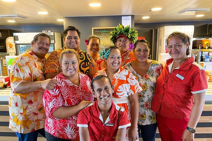VIP Ferry Crossing Tahiti to Moorea — Tapu Lounge Luxury Transfer photo 4