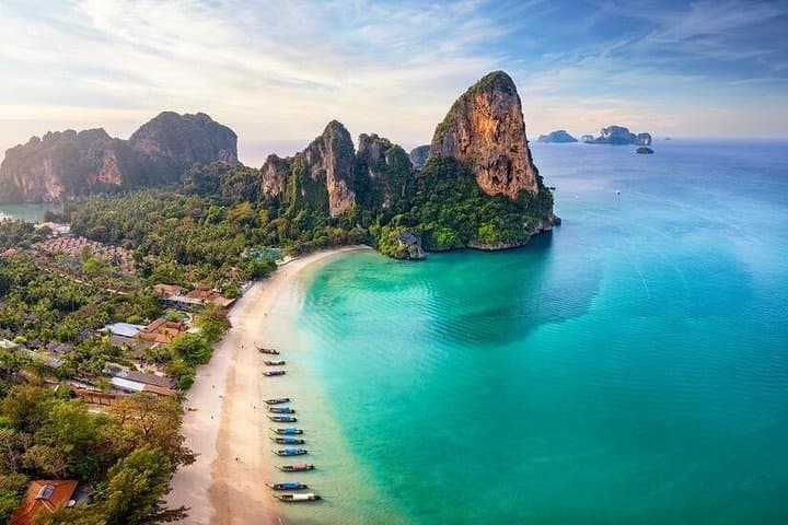Krabi Premium 4-Islands Speedboat Tour: Poda, Chicken, Tup & Phra Nang photo 3