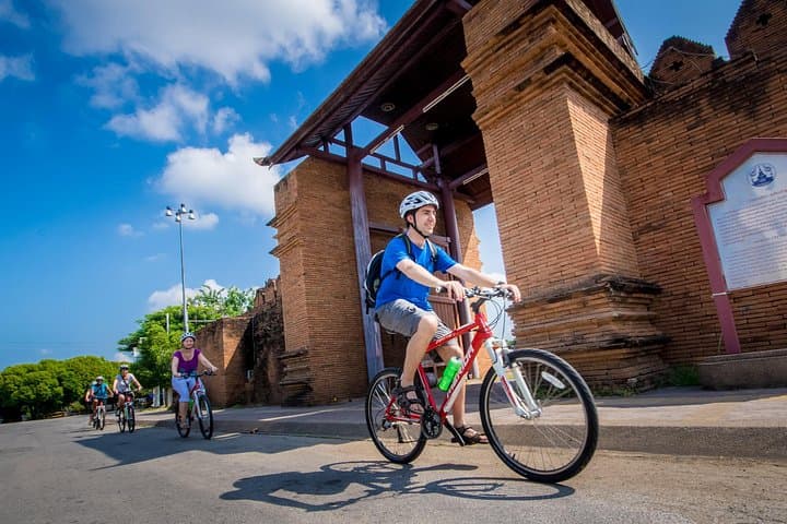 Chiang Mai Countryside E-Bike Tour: Lamphun, Rice Paddies & Wat Phra That Hariphunchai photo 2