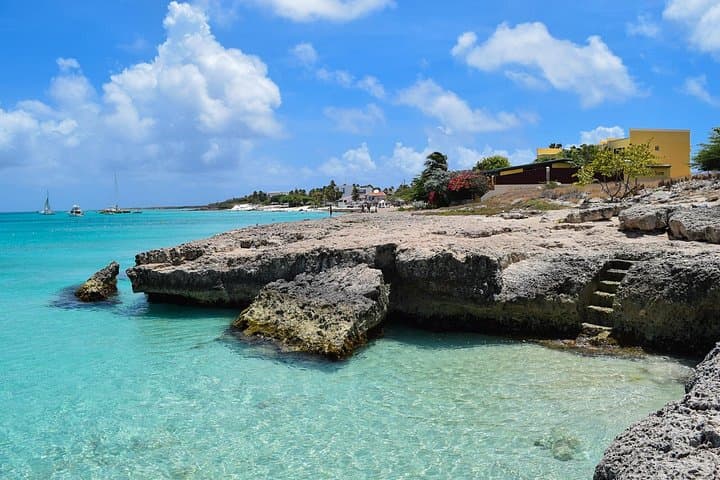 Try Scuba in Aruba: Shore Dives at Mangel Halto & Tres Trapi photo 1