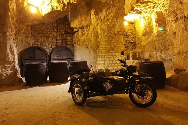 Vintage Sidecar Tour from Amboise — Loire Valley Vineyards & Vouvray Tasting photo 3