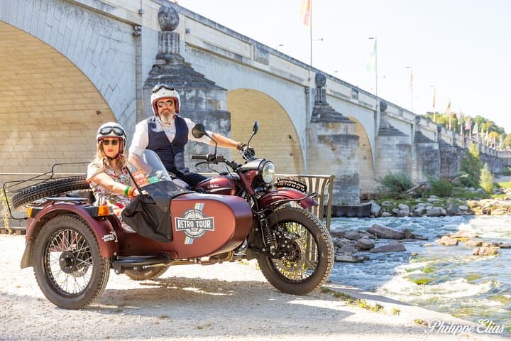 Vintage Sidecar Tour of Tours: 1‑Hour Discovery Ride Through the Loire City photo 5