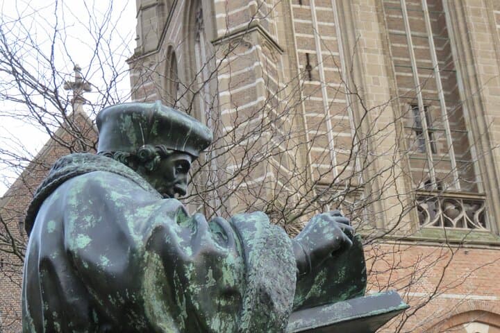 Private Walking Tour of Rotterdam: Local Guide to Markthal, Cube Houses & Erasmus Bridge photo 5