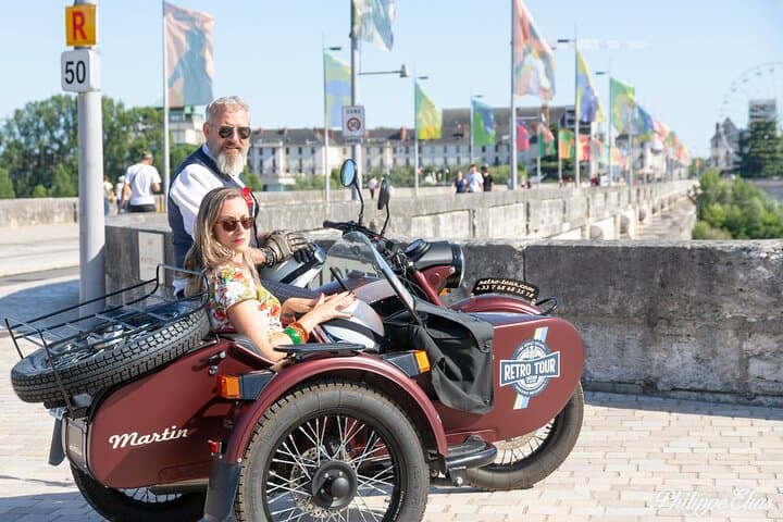 Vintage Sidecar Tour of Tours: 1‑Hour Discovery Ride Through the Loire City
