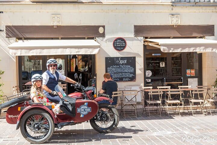 Vintage Sidecar Tour of Tours: 1‑Hour Discovery Ride Through the Loire City photo 4