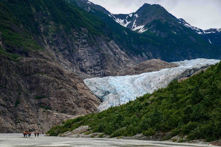 Glacier Point Wilderness Safari: Skagway Boat & Canoe Trip to Davidson Glacier photo 6