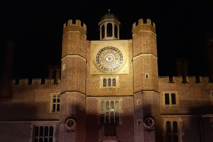 Secrets of Henry VIII: Private Six Wives Tour at Hampton Court Palace photo 4