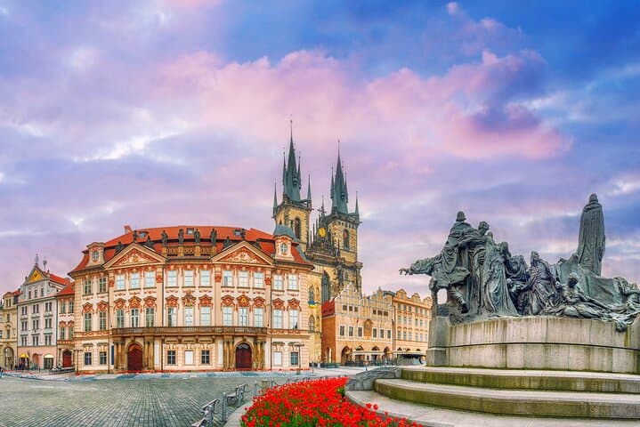 Prague Castle & Old Town Walking Tour: Charles Bridge to St. Vitus in 2.5 Hours photo 2