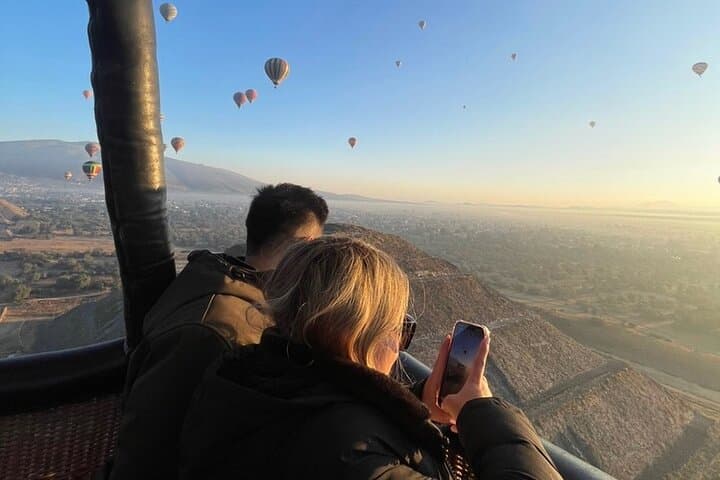 Sunrise Hot-Air Balloon Over Teotihuacan with Cave Breakfast and CDMX Pickup photo 1