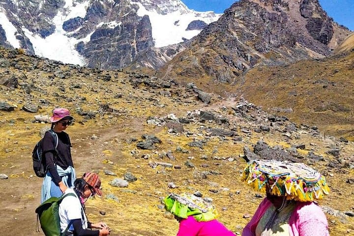 Full-Day Ausangate 7 Lakes Hike from Cusco — High-Altitude Laguna Circuit & Hot Springs photo 3