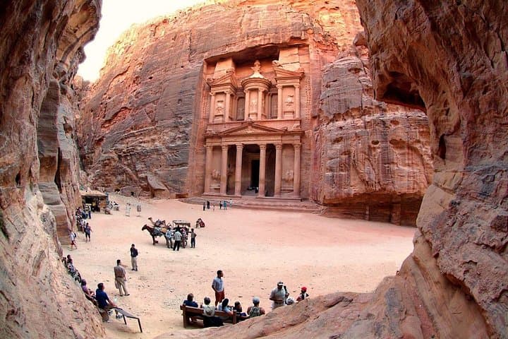 Classic Jordan Complete Discovery Tour: 8-Day Petra, Wadi Rum & Dead Sea Itinerary photo 2