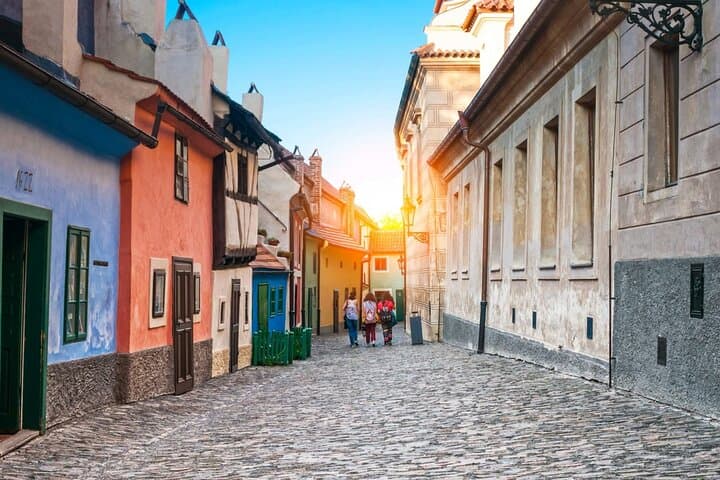 Self-Guided Prague Castle Audio Tour: Explore St. Vitus & Golden Lane