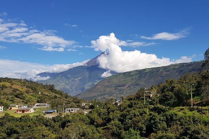 Full-Day Quito to Baños: Waterfalls, Swing & Cable Car Adventure photo 6