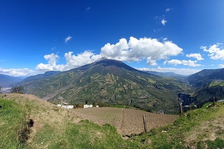 Full-Day Quito to Baños: Waterfalls, Swing & Cable Car Adventure photo 3
