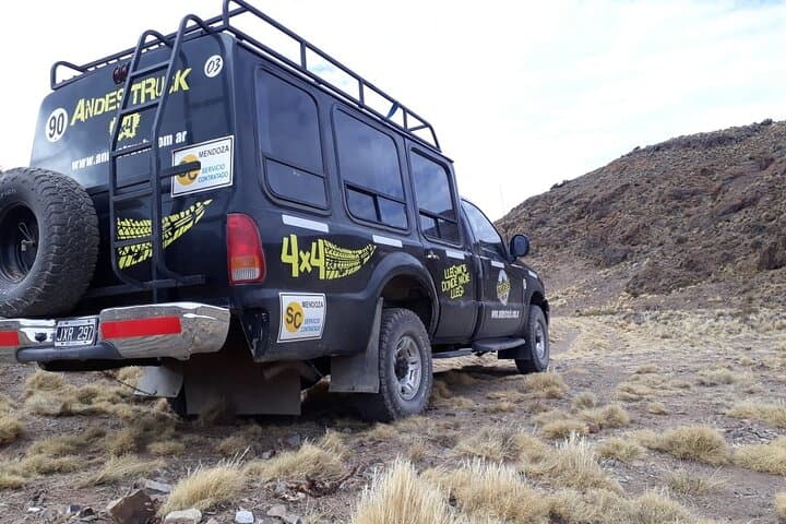Full-Day 4x4 Safari to Villavicencio & Condor Sanctuary (Mendoza) photo 2