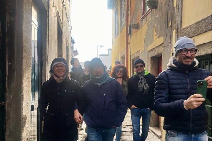 Medieval Porto Walking Tour — Ribeira Stories, Rooster Legends & Riverfront History photo 5