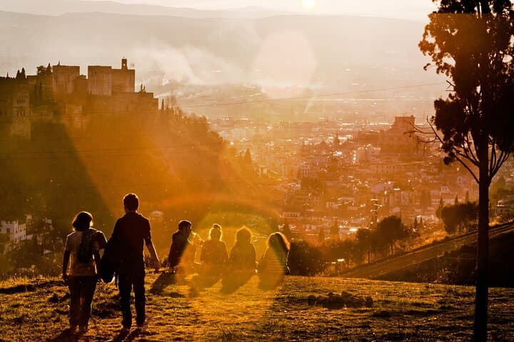 Self-Guided City Quest in Madrid: Interactive Treasure Hunt & Walking Tour