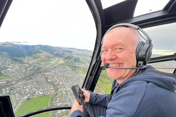 Helicopter Over Christchurch: 20-Min Scenic Flight Above Ōtautahi & Banks Peninsula