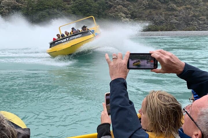 Christchurch Heli-Jet: Helicopter Flight and Waimakariri Jet Boat Adventure photo 2