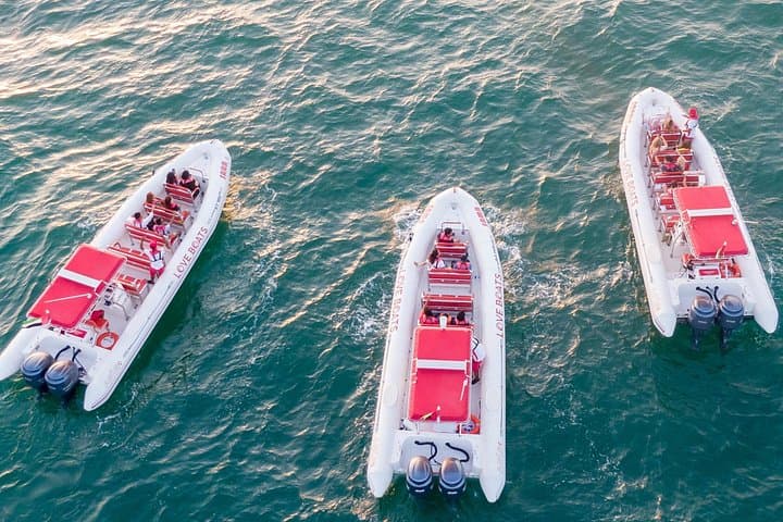 Private 60-Minute Dubai Marina Speedboat Tour — Skyline & Jumeirah Views photo 2