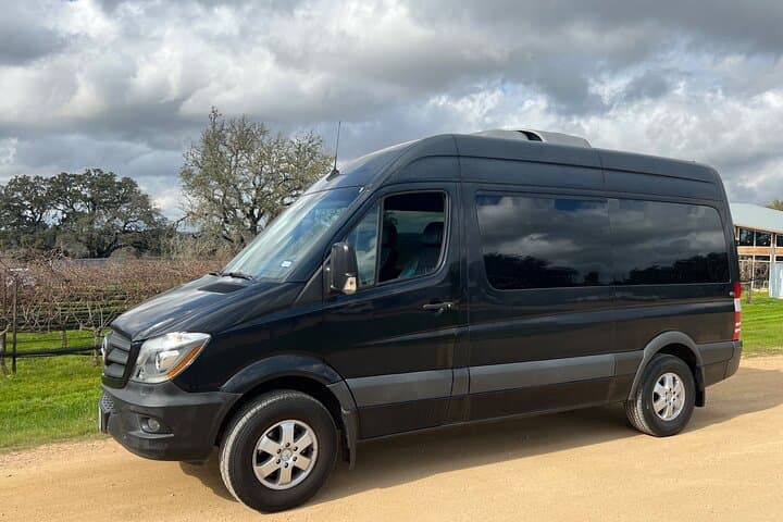 Private Fredericksburg Winery Transfer — Luxury Sprinter Wine Tour