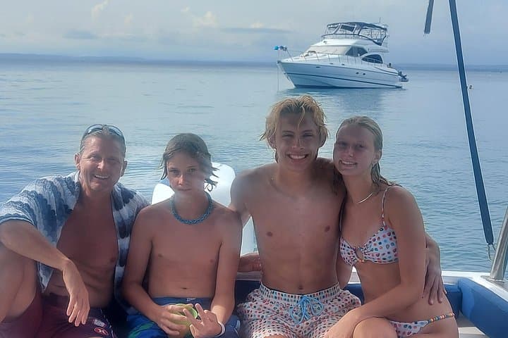 Jaco Sunset Cruise: Pacific Coastline Boat Tour with Swim & Wildlife photo 2