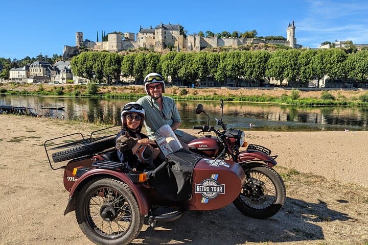 Sidecar Tour from Chinon: Half-Day Castles & Vineyards
