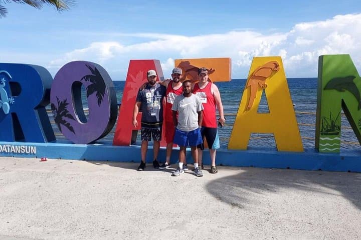 Horseback Riding and Zipline Eco Park Adventure in Roatan photo 3
