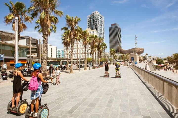 Glide Barcelona's Waterfront and Old Town: Segway Sightseeing Tour