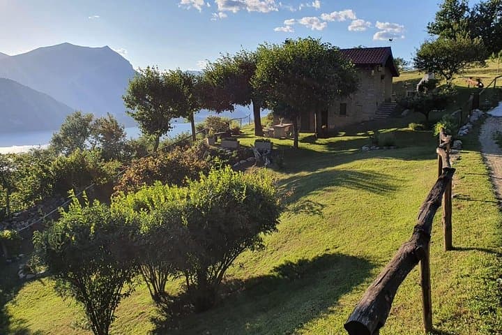 La Dolce Vita Hike to Mountain House with Lake Como Aperitivo photo 2