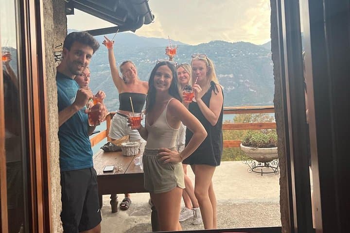 La Dolce Vita Hike to Mountain House with Lake Como Aperitivo photo 6