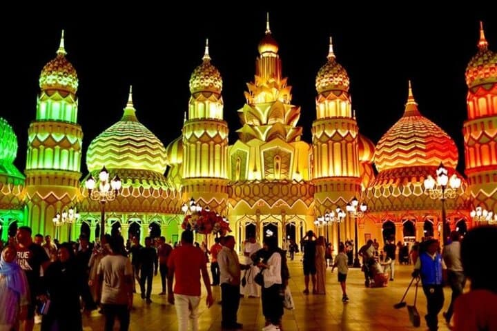 Dubai Global Village Entry Ticket & Hotel Transfer — Evening Market and Cultural Pavilions Guide photo 5